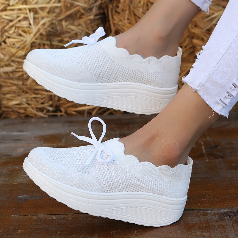 Walking Shoes Woman Spring Mesh Breathable Hollow Knit Wave Running